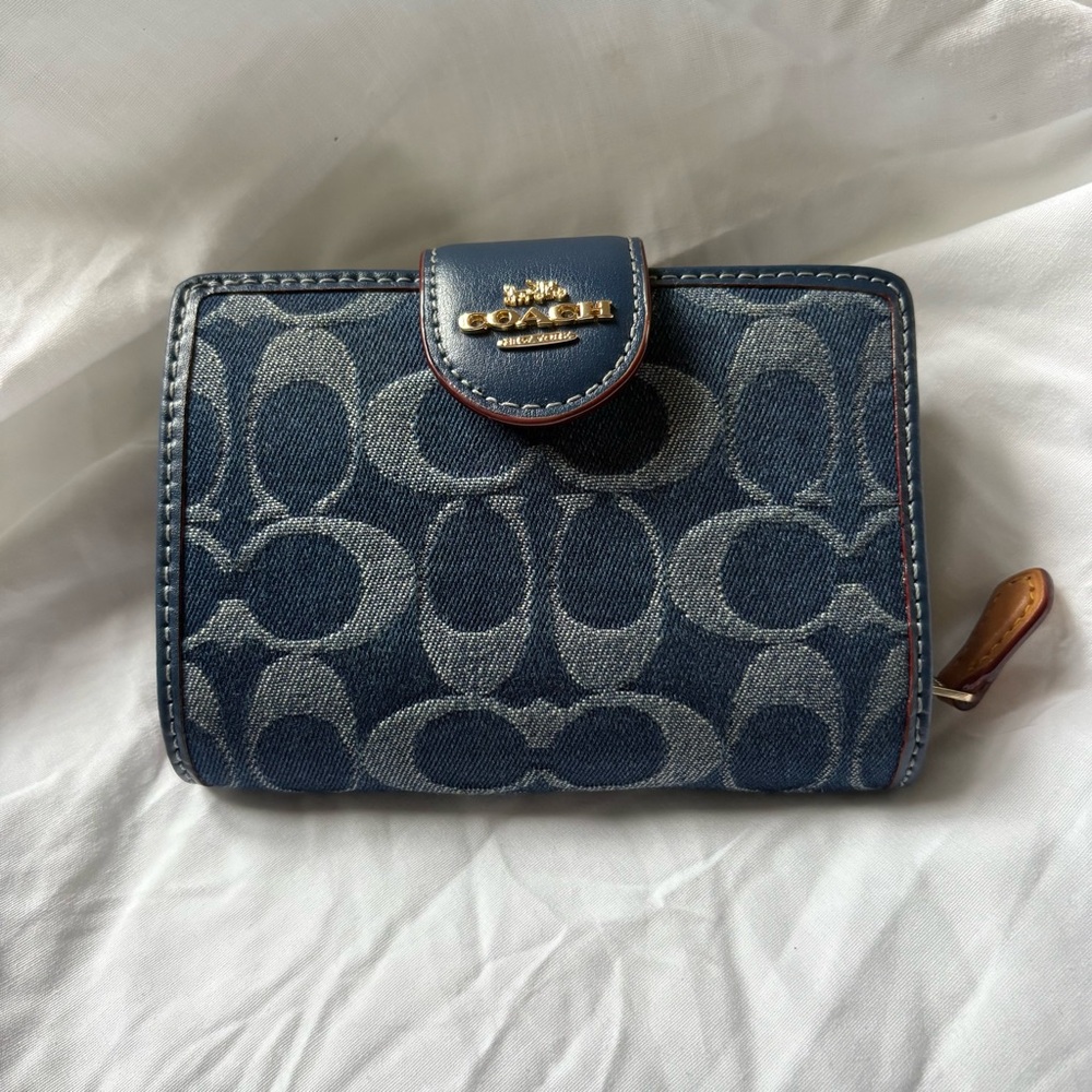 Coach Medium Corner Zip Wallet Denim Signature CZ344 Good Condition